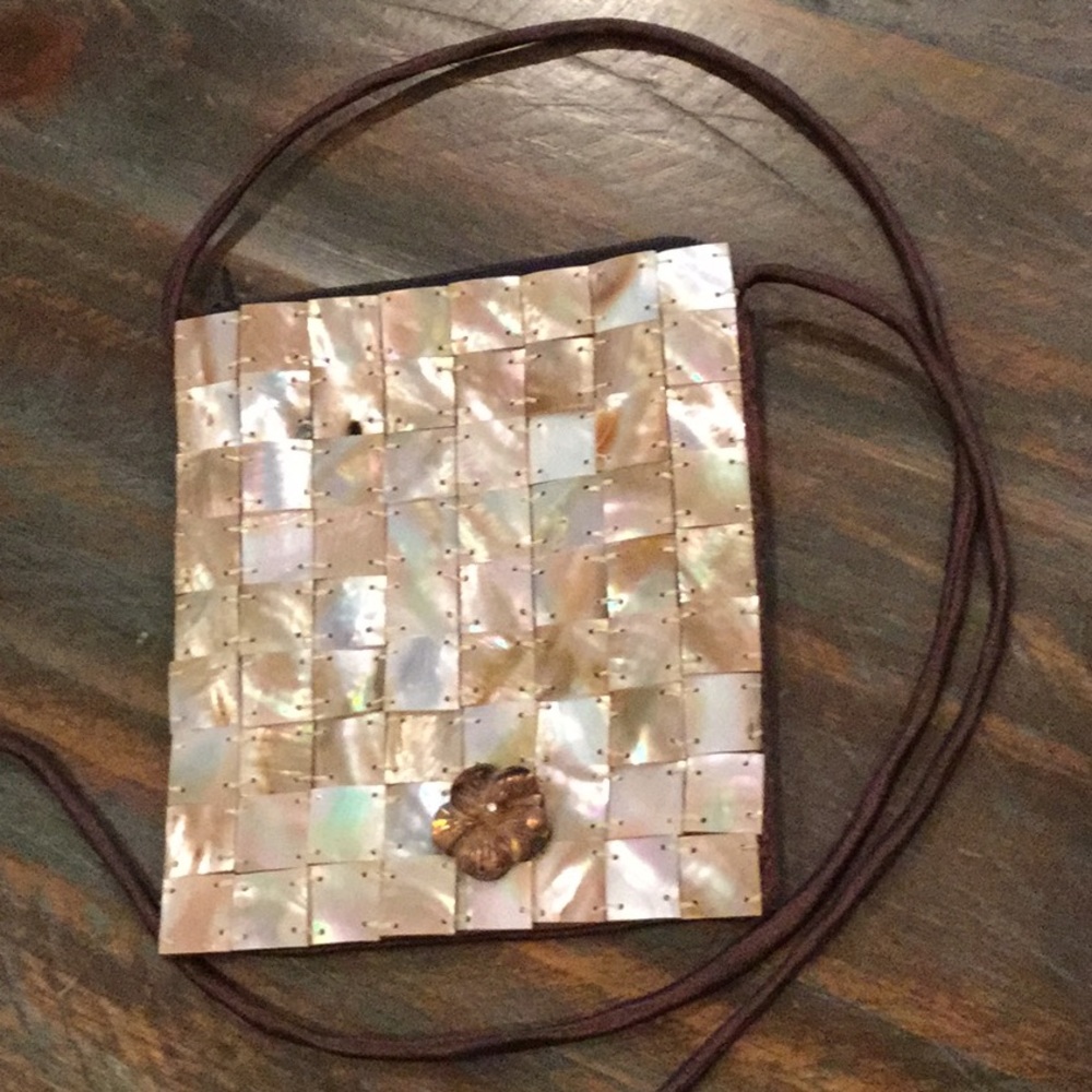 Iridescent Shell Bag - Picture 9 of 11